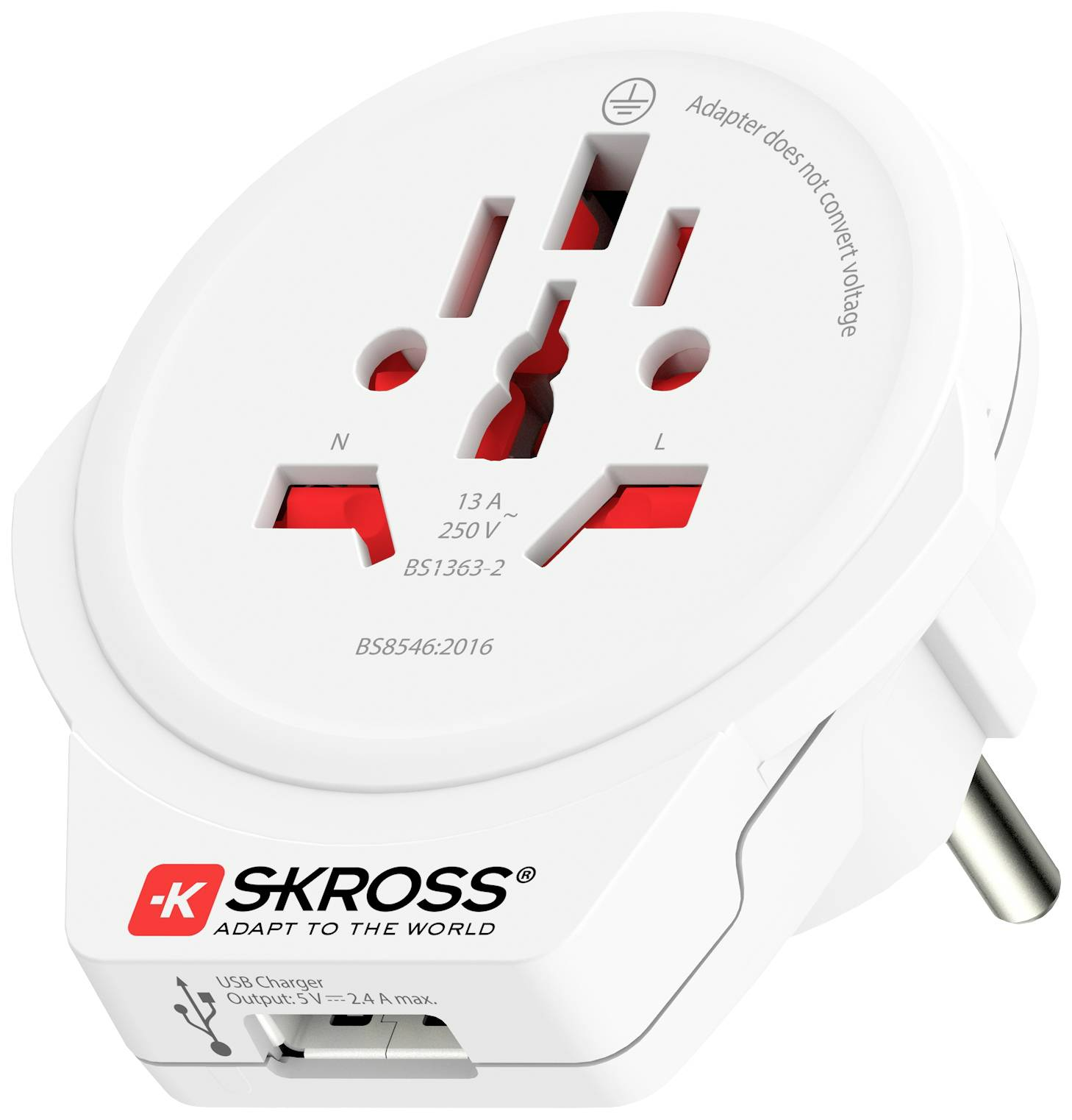Fehér utazóadapter több porttal, piros díszítéssel. USB-port.