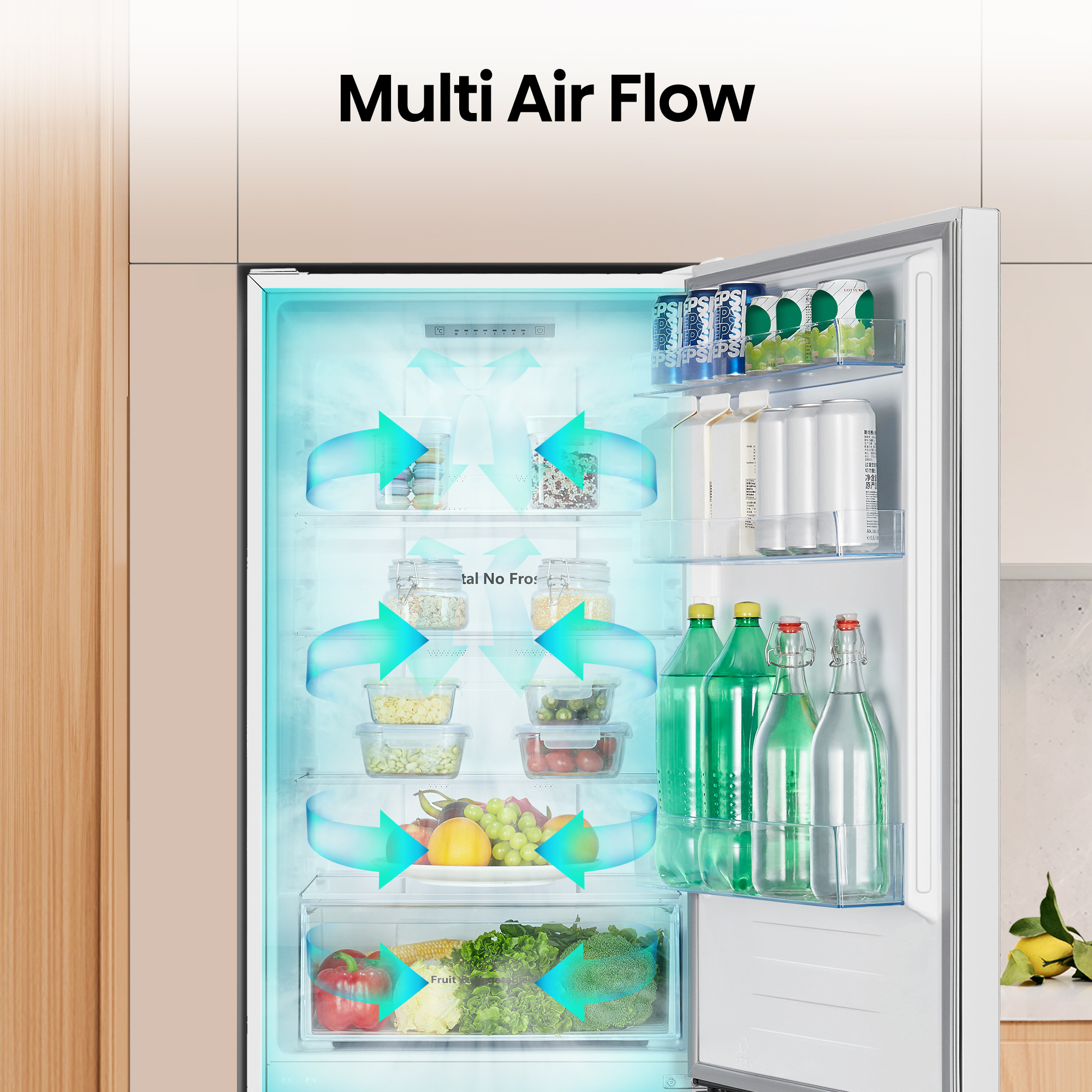 Refrigerador abierto con flujo de aire. Interior con estantes, alimentos y flechas azules de flujo de aire.