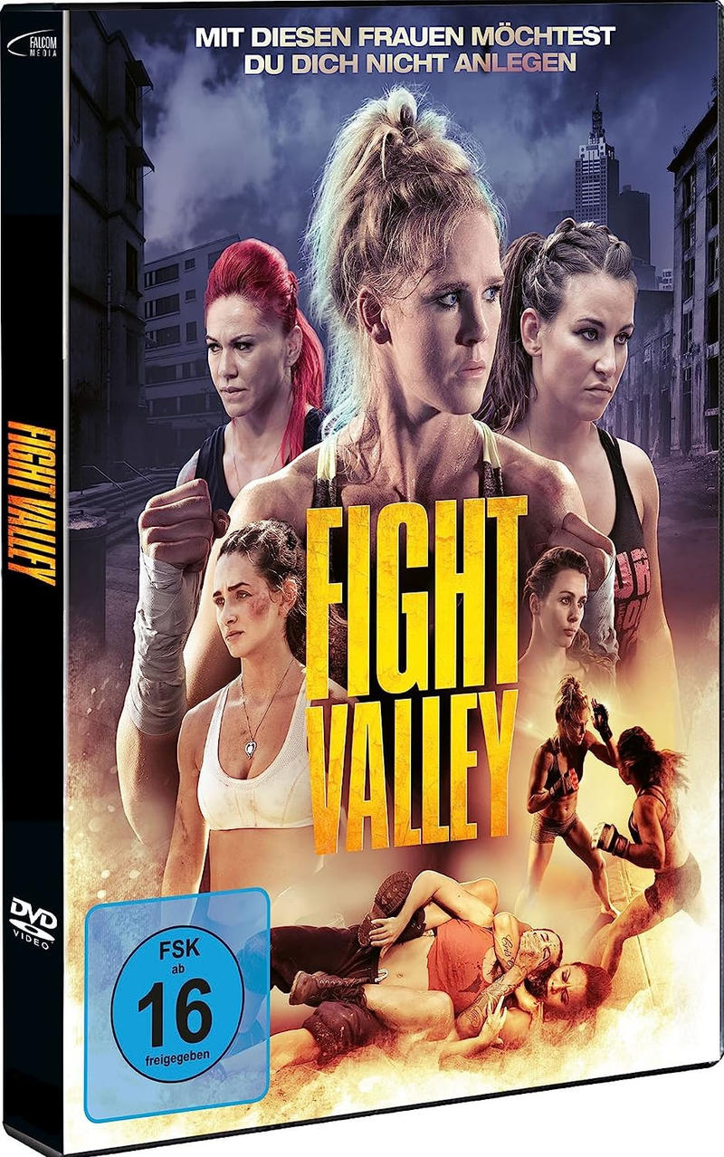 Fight Valley DVD-Cover. Frauen im Kampf. Schwarzer Hintergrund.