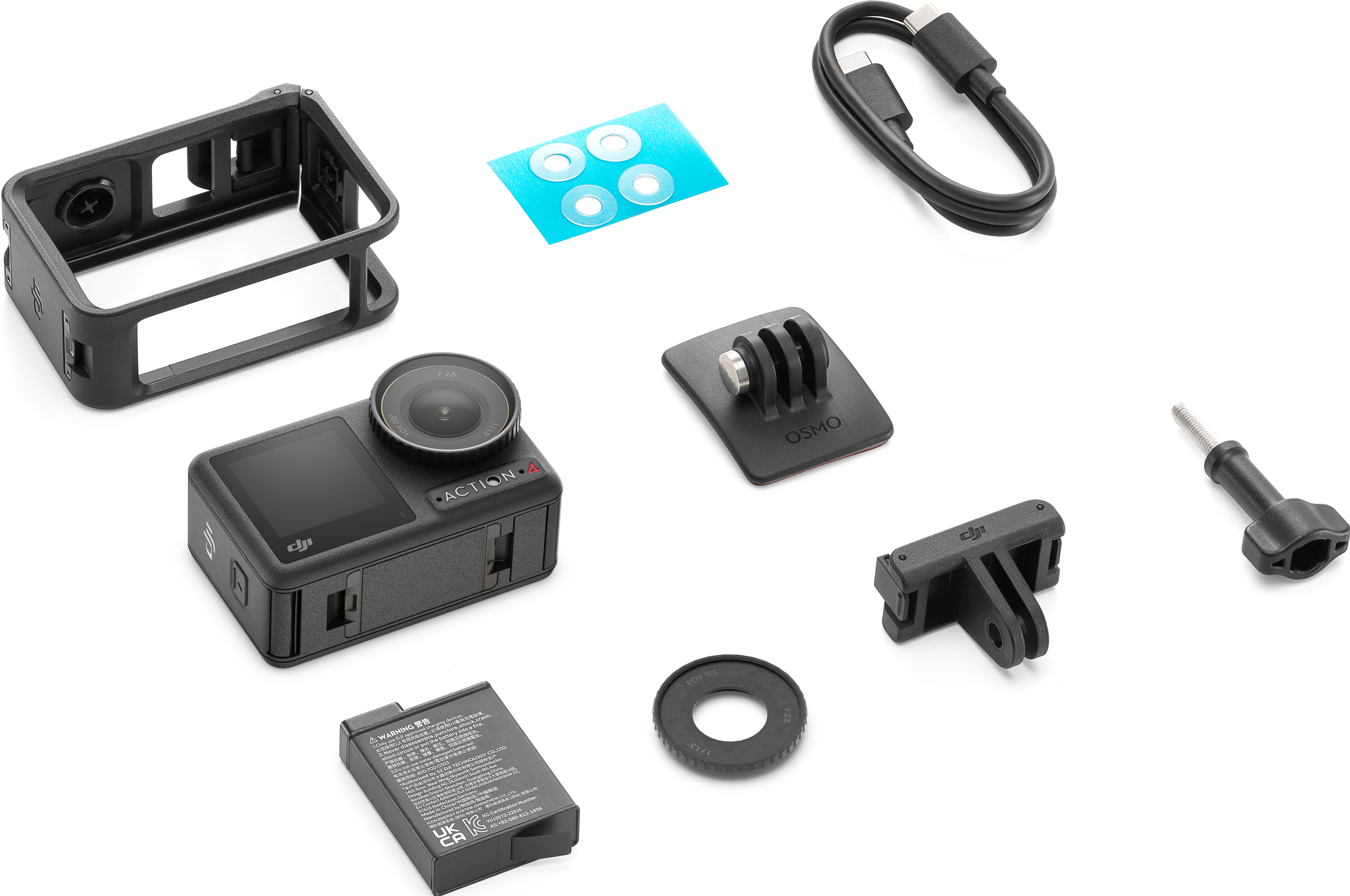 Caméra DJI Action 4 avec accessoires, dont une cage, un support, une batterie et un câble.