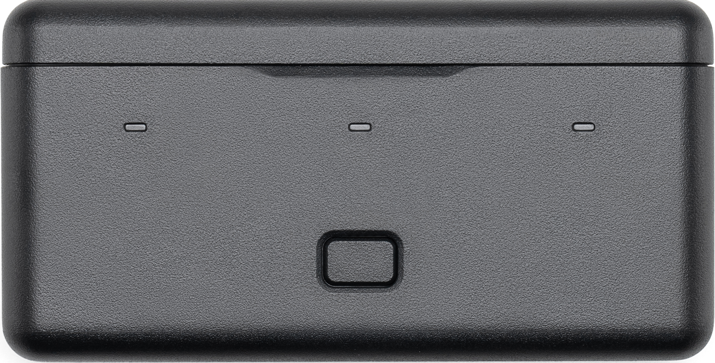 Un étui de chargement rectangulaire noir avec 3 petites lumières et un bouton.