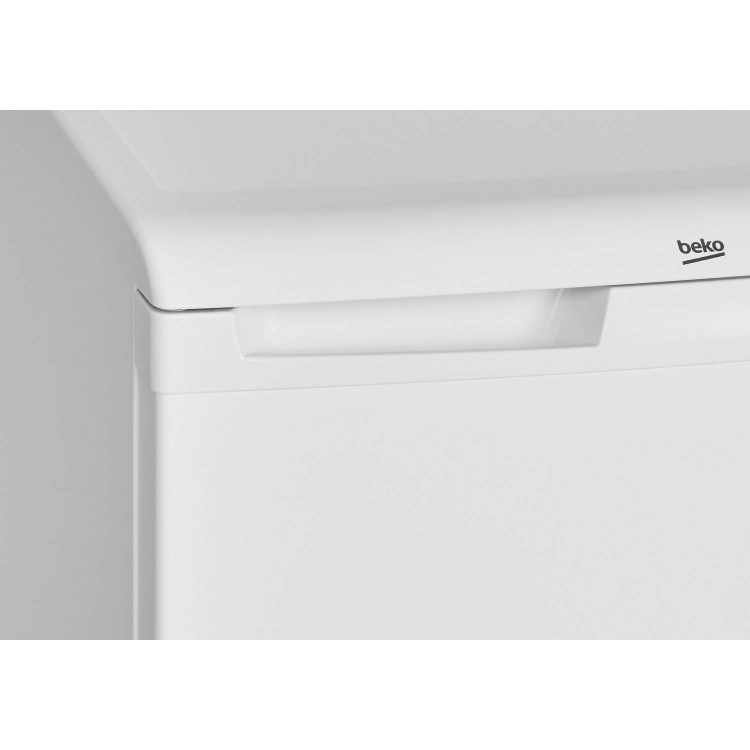White Beko refrigerator door with a recessed handle and the Beko logo.