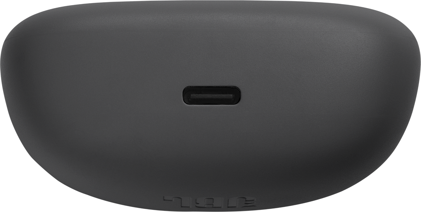 Nahaufnahme eines dunkelgrauen Ladekoffers mit USB-C-Anschluss und JBL-Logo.