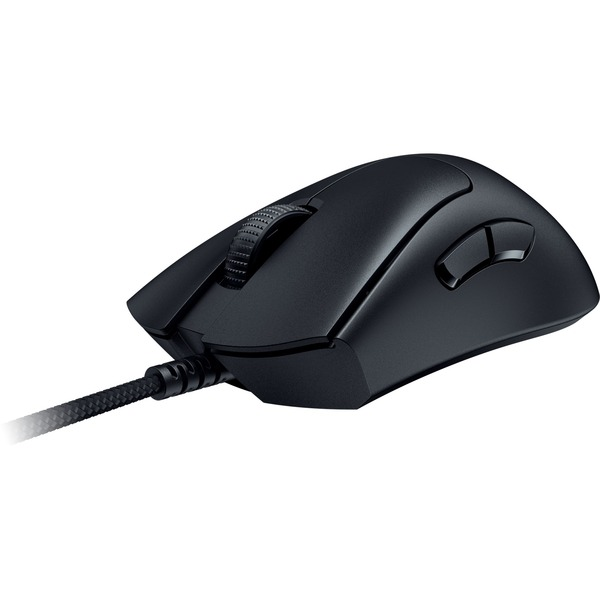 Ratón gaming negro con conexión por cable. Cuenta con rueda de desplazamiento y dos botones laterales.