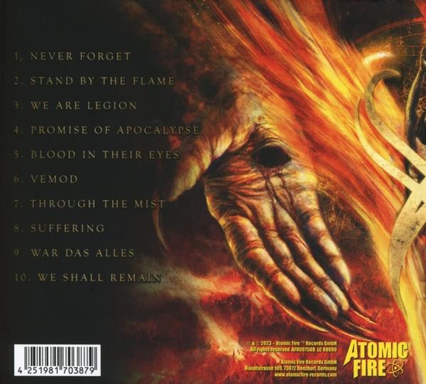 Die Rückseite einer Musik-CD mit einer Männerhand, Songtiteln und Text.
