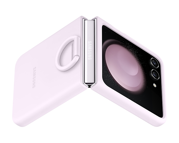 Un teléfono Samsung Z Flip rosa está abierto. La cámara del teléfono y el anillo de la cubierta son visibles.