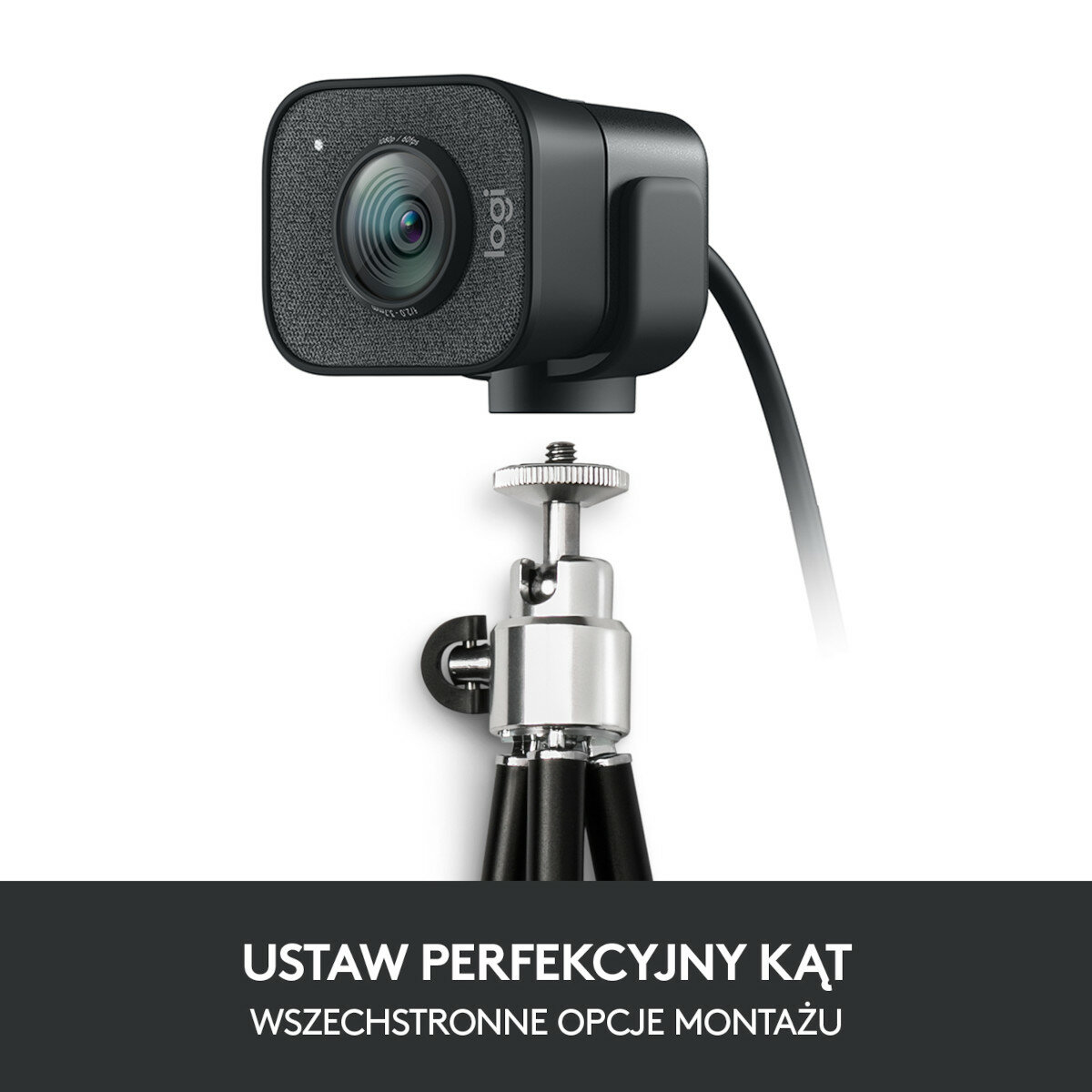 Czarna kamera internetowa na srebrnym statywie. Kamera kwadratowa. Białe tło.