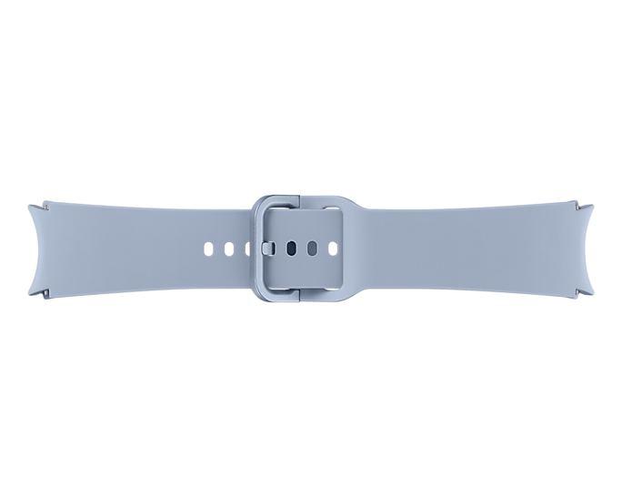 Una correa de reloj azul claro con una hebilla plateada.