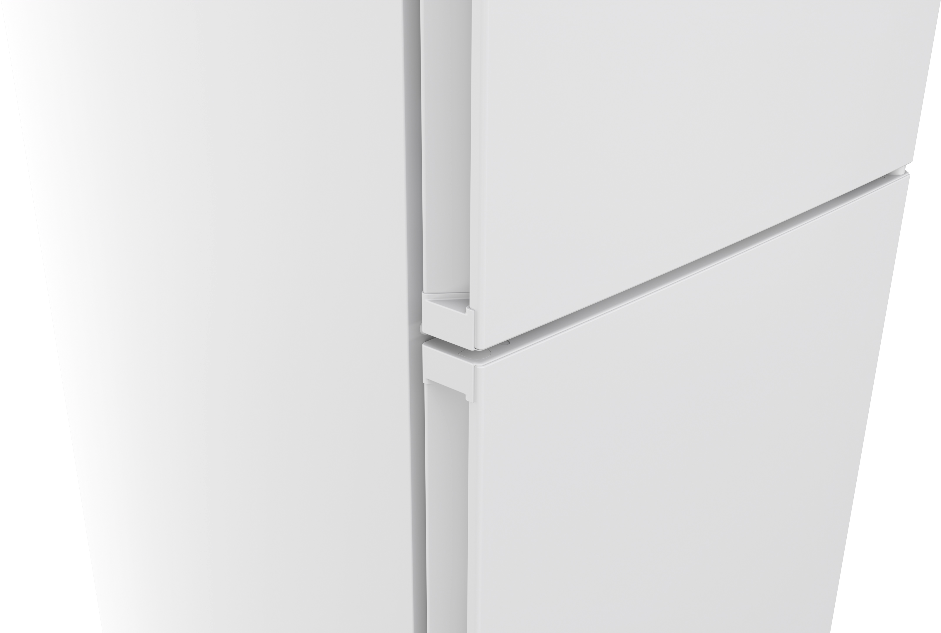 Weißer Kühlschrank mit geschlossenen Türen. Nahaufnahme der oberen und unteren Bereiche.