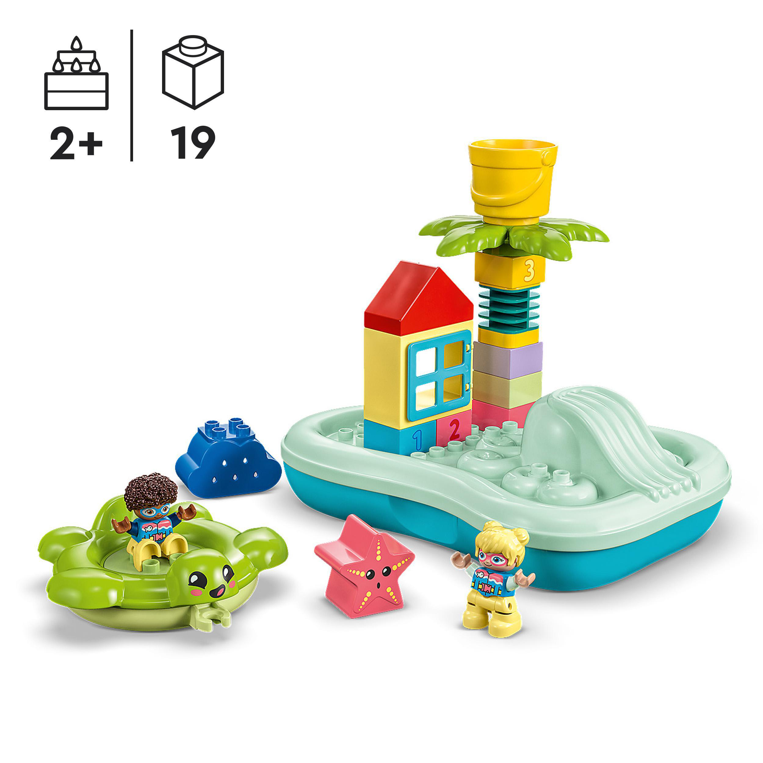 Ein Spielzeugboot mit Figuren und Bausteinen, darunter ein Haus, eine Schildkröte, ein Seestern und zwei Figuren.