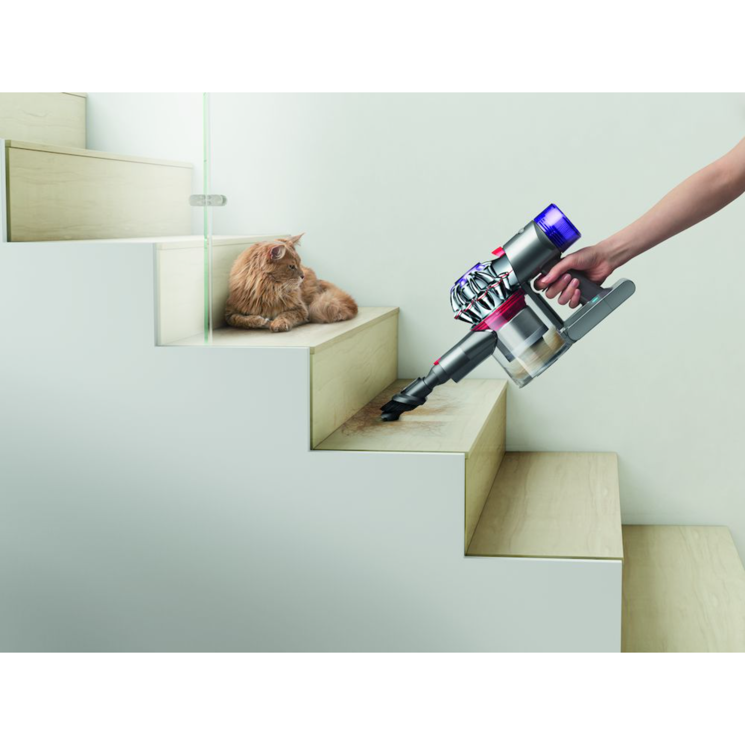DYSON V8 Silver/Nickel 2023 kopen? | MediaMarkt
