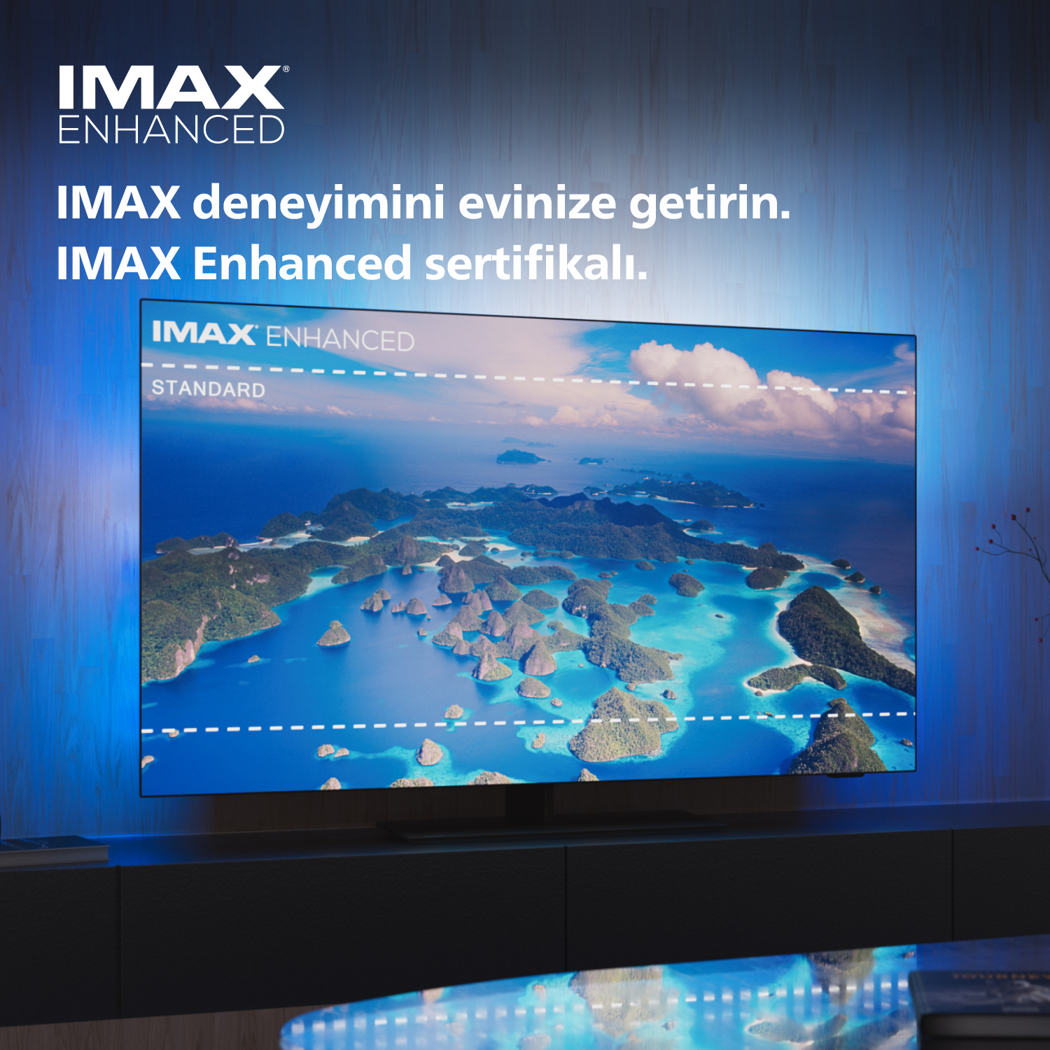 IMAX Enhanced TV ekranı. Mavi su manzarası görüntüsü ve 'IMAX Enhanced' metin katmanı.