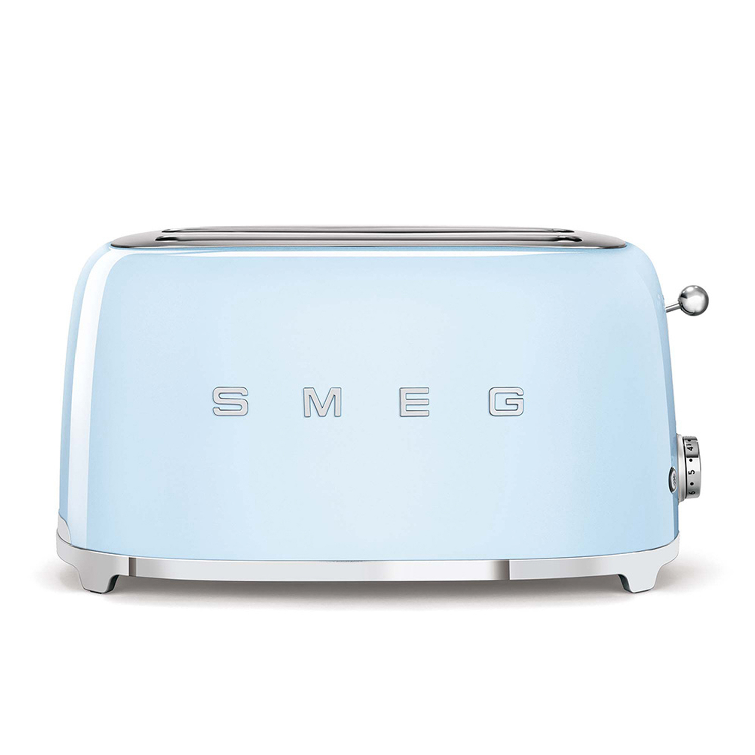 Un tostapane retrò azzurro con dettagli cromati. Ha le lettere SMEG sul davanti e un quadrante sul lato.
