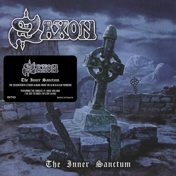 Album borító a Saxon zenekarral és egy fekete matricával a részletekkel. Kőkereszt.