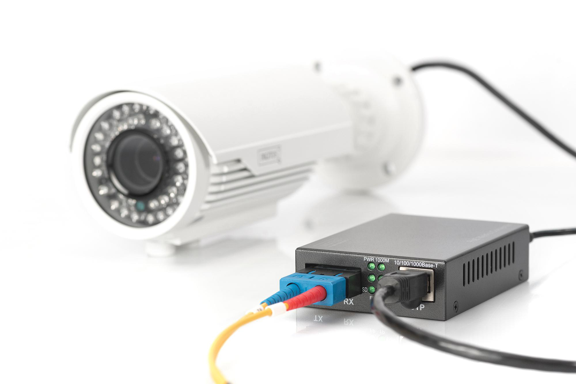 DIGITUS DN-82150 Gigabit Ethernet Medienkonverter, Schwarz
