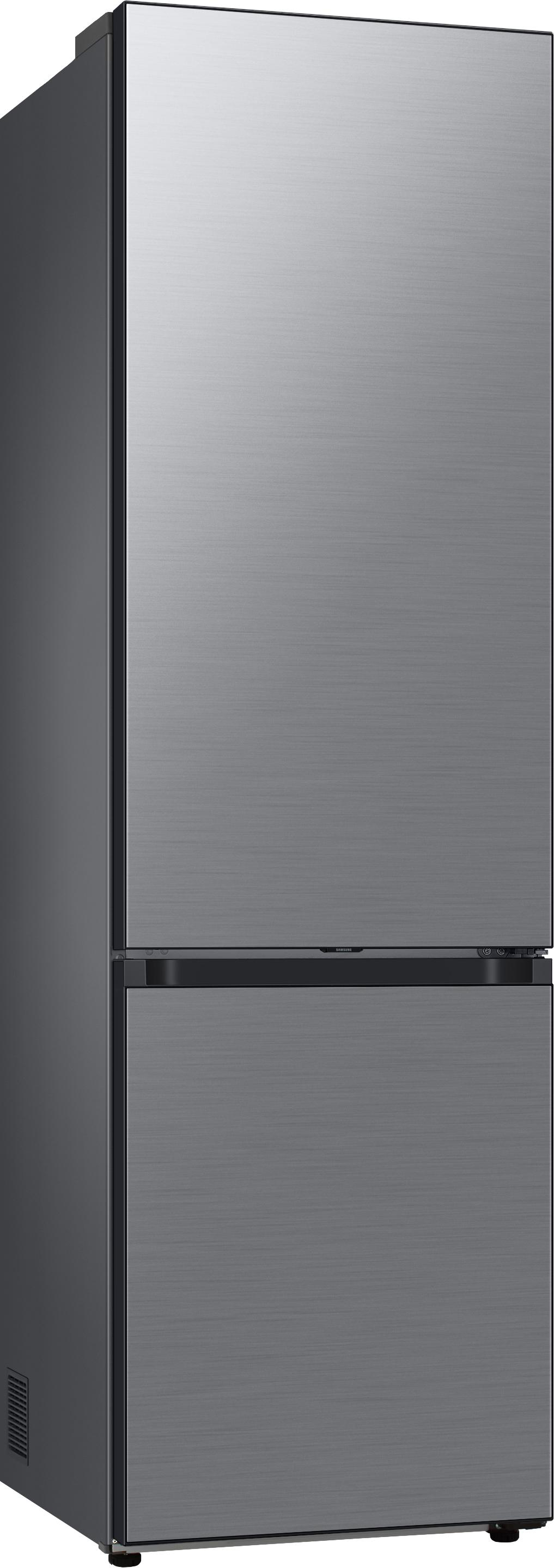 Silberner Kühlschrank mit unterem Gefrierfach. Es hat ein schlankes Design.