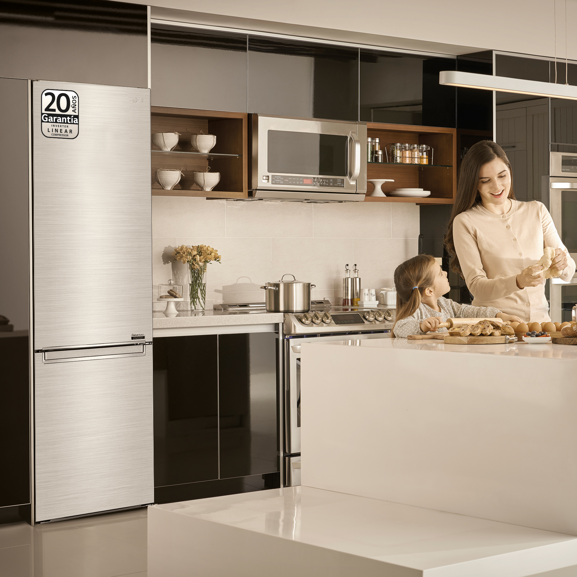 Frigorífico combi - LG GBB92MBACP, No Frost, 203 cm, 384 l,  Door Cooling™, ThinQ™, Inox