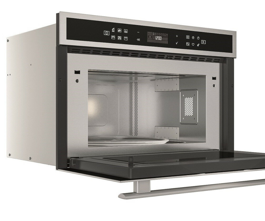 Otwarty piekarnik mikrofalowy, ze stali nierdzewnej, z szklanymi drzwiami.