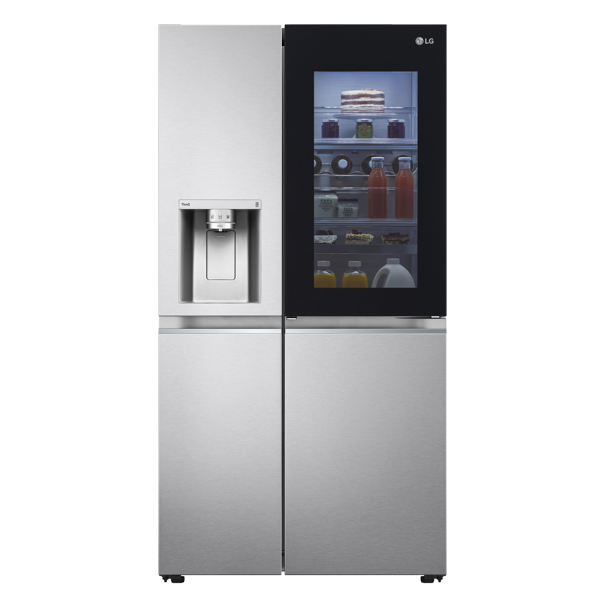 Un refrigerador LG plateado con puerta de vidrio y dispensador de agua, mostrando el contenido interno.