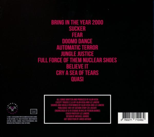 Rückseite eines Albums mit Songtiteln und Credits, schwarzer Hintergrund, weißer Text.