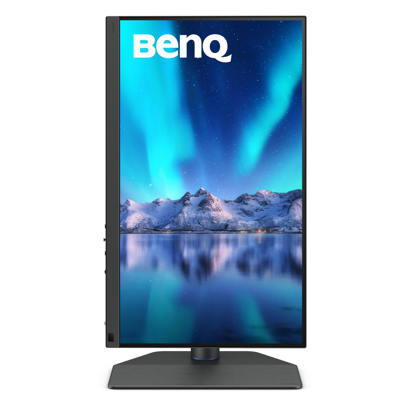 Ein Computermonitor, der eine Nachtszene mit Nordlichtern und einem verschneiten Berg zeigt.