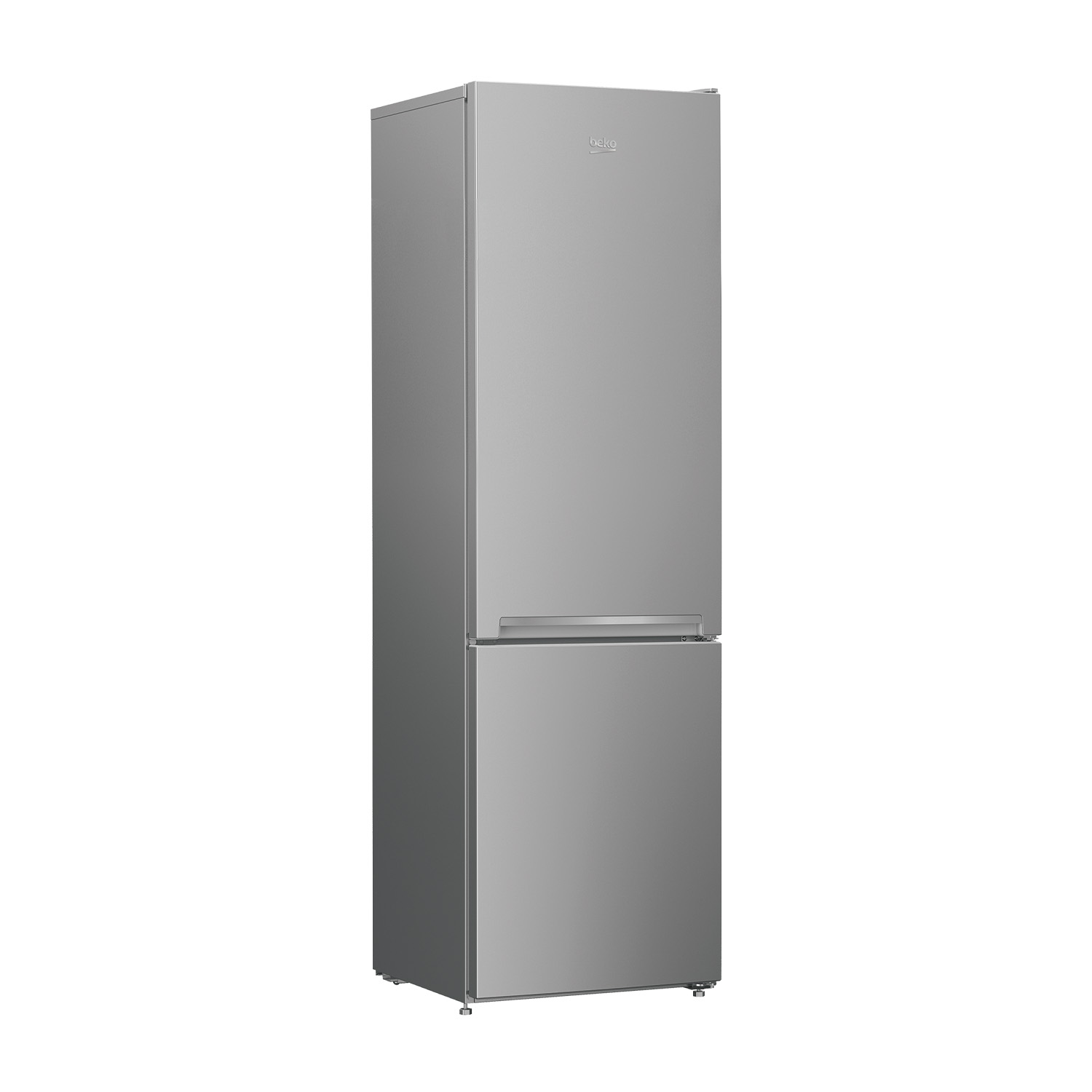 Un frigorifero argento su sfondo bianco. Ha un congelatore inferiore e un frigo superiore.