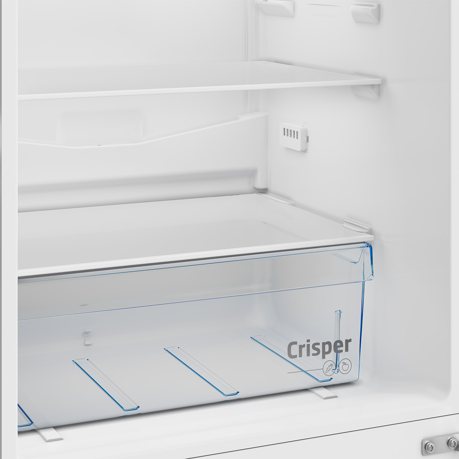 Interno di un frigorifero bianco. Un cassetto per verdure visibile con la scritta "Crisper".