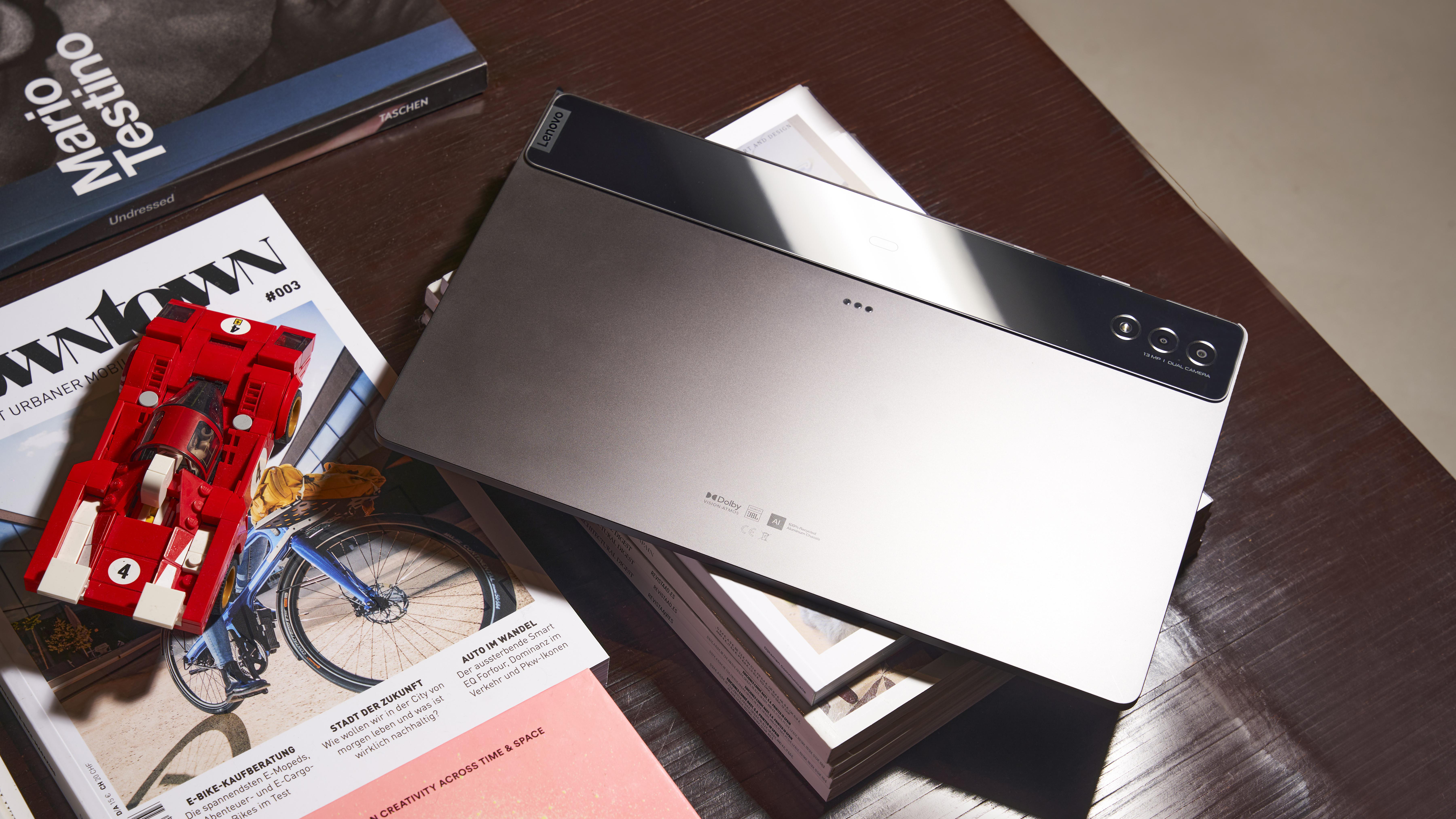 LENOVO Tab Extreme inkl. Lenovo Precision Pen 3 und Folio-Schutzhülle mit Strandfuß, Tablet, 256 GB, 14,5 Zoll, Storm Grey