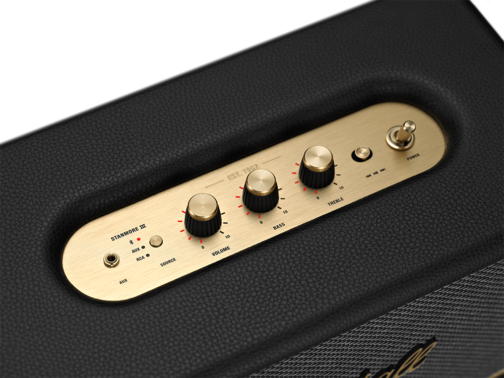 Marshall Stanmore III luidspreker bedieningspaneel. Met volume-, bas- en trebleknoppen, plus ingangen.