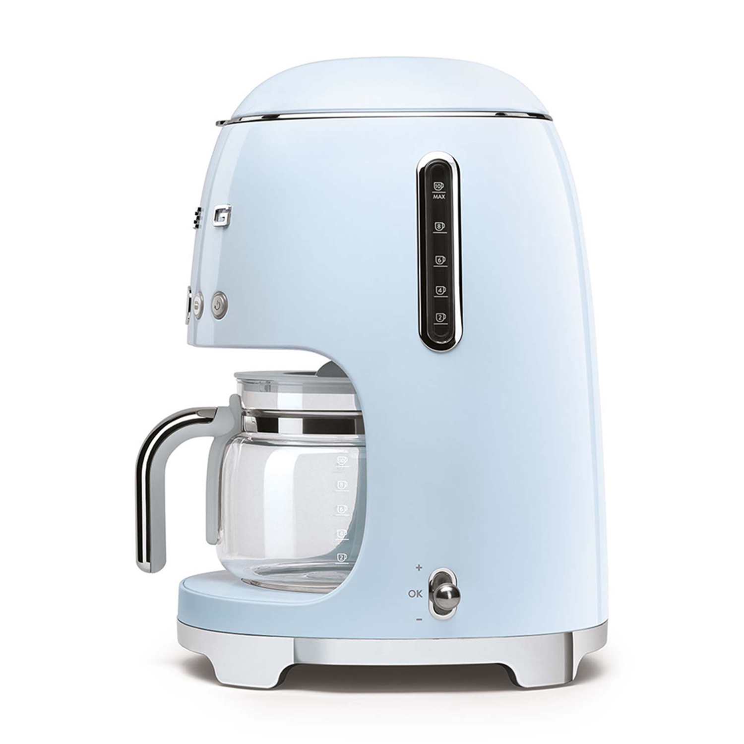 Caffettiera SMEG azzurra, vista laterale, con caraffa in vetro e indicatori del livello dell'acqua.