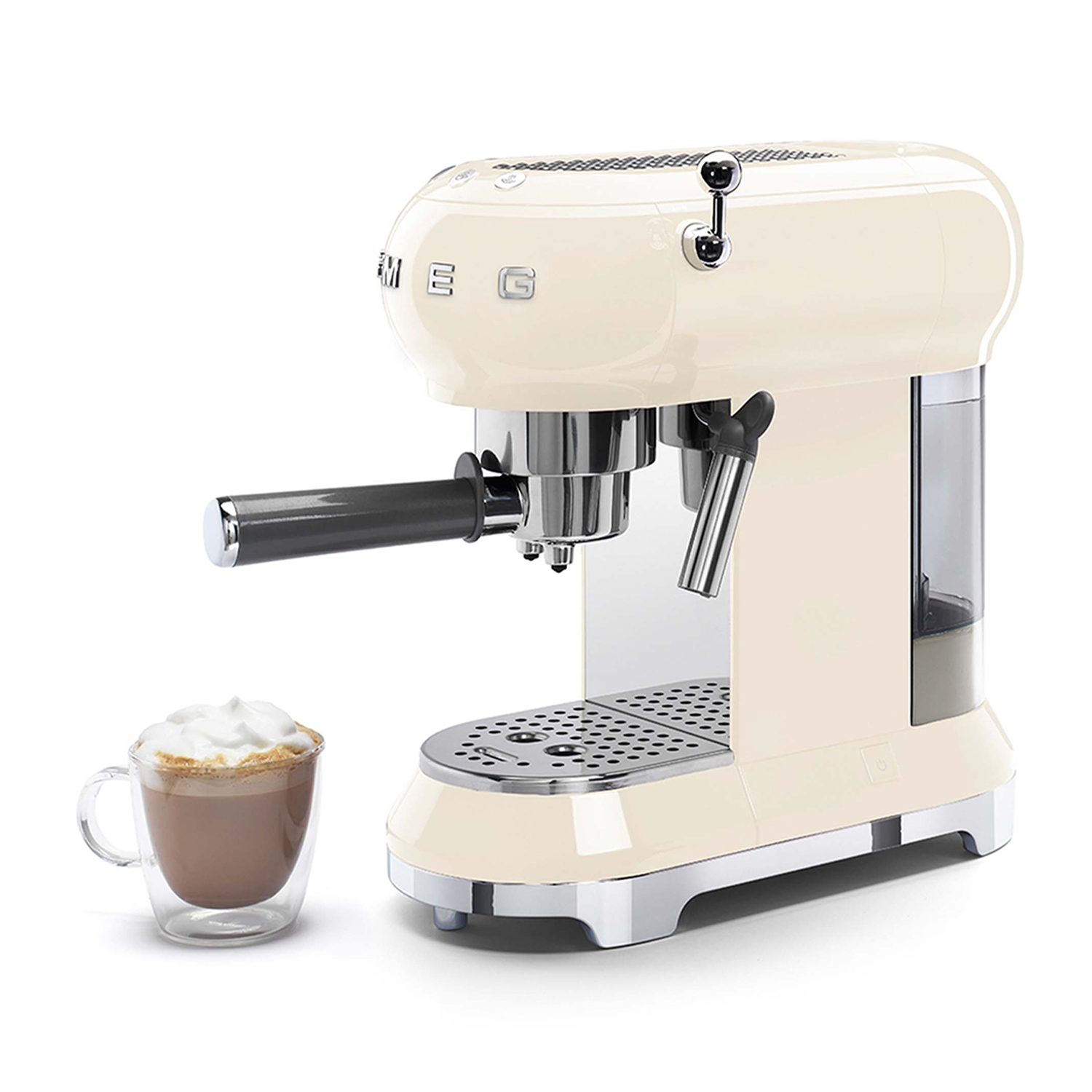 Macchina per caffè espresso color crema con tazza di cappuccino, su sfondo bianco.