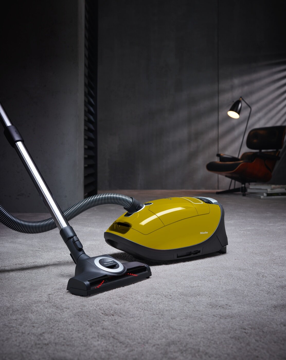 Odkurzacz workowy MIELE SGDF3 Complete C3 Active