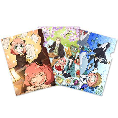 Drei bunte Ordner im Anime-Stil mit Illustrationen von Charakteren und Szenen.