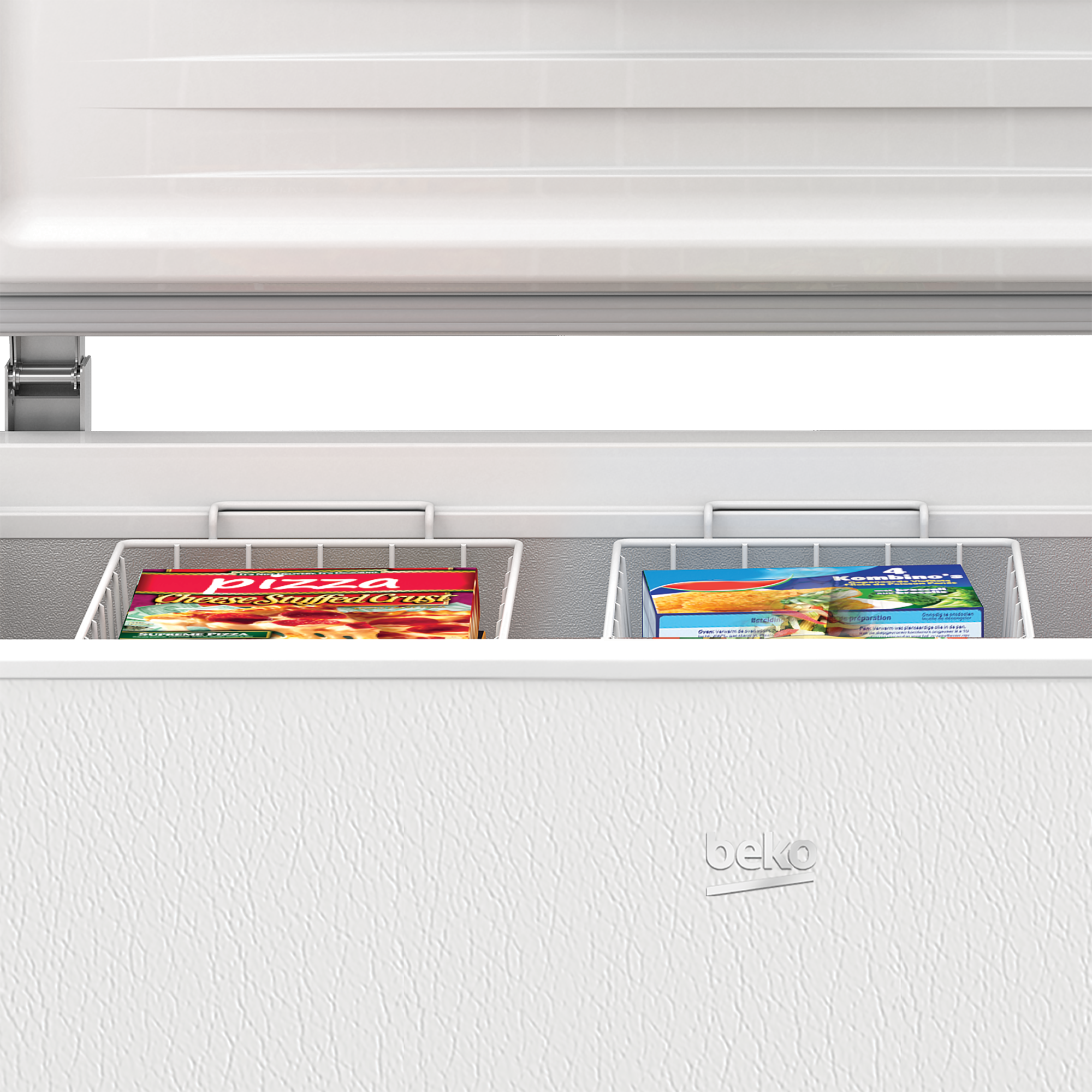 À l'intérieur d'un congélateur blanc : boîtes de pizza dans des paniers grillagés. Logo Beko visible.