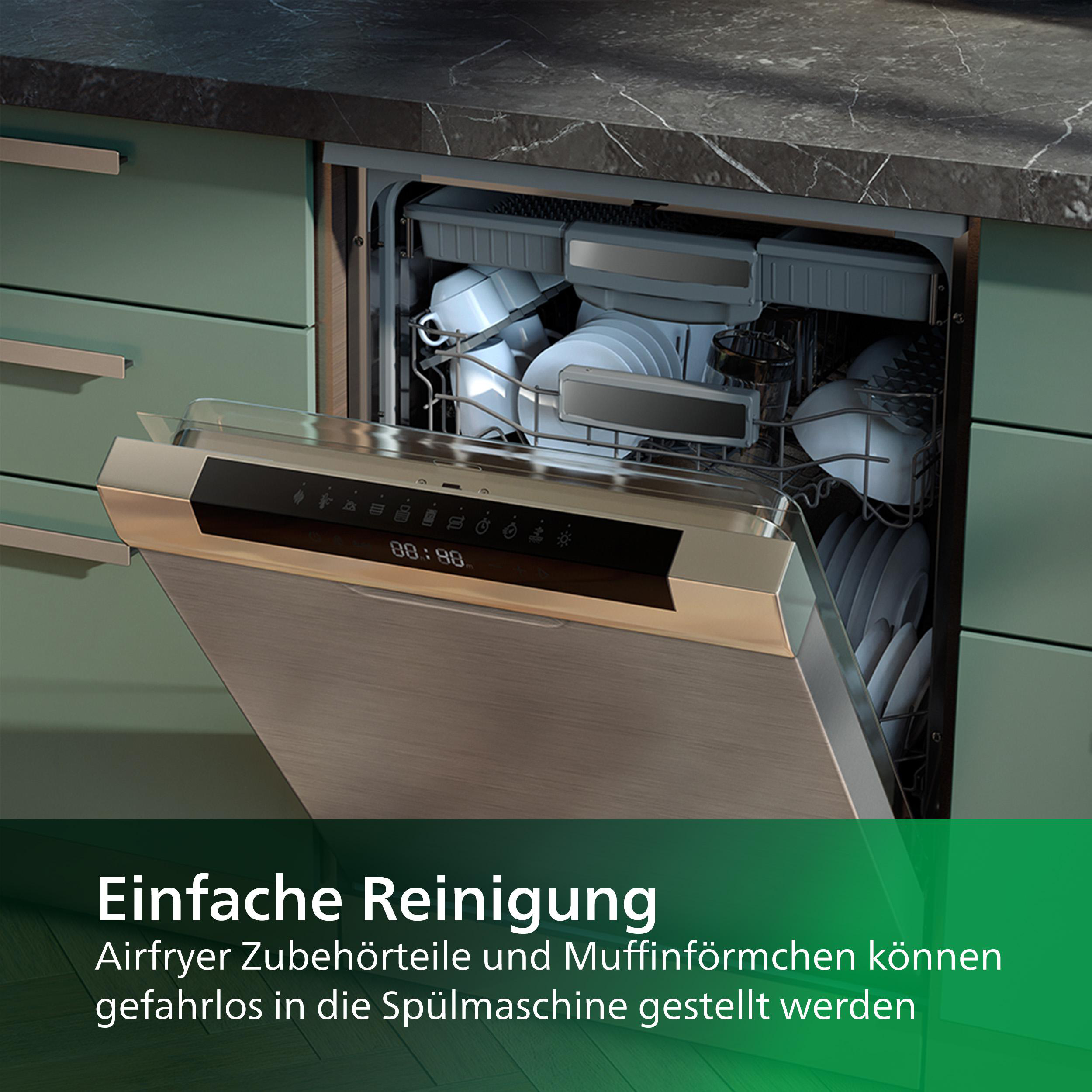 Geschirrspüler mit offener Tür. Sauberes Geschirr innen. Grüner Text unten.