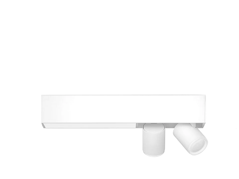 Luminaria de riel blanca con dos focos ajustables. Aislada sobre un fondo negro. Minimalista.