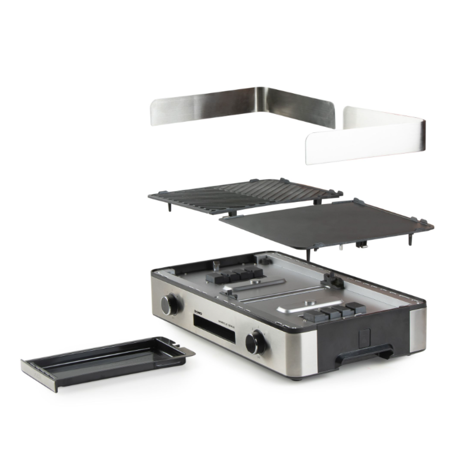 Gedemonteerde grill, met onderdelen: basis, bakplaat en accessoires.