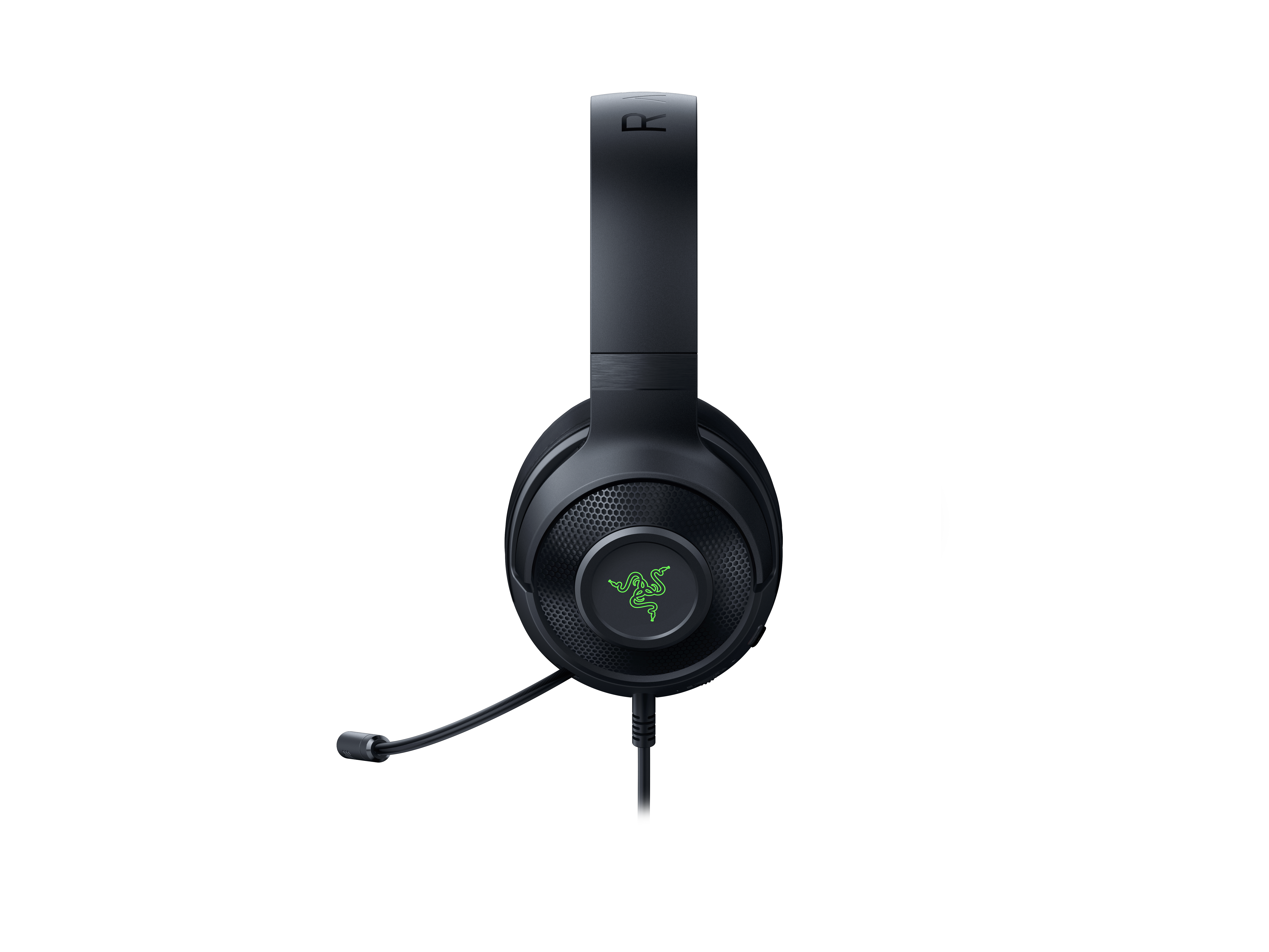 Siyah bir arka plan üzerinde bir mikrofonlu siyah Razer kulaklık.