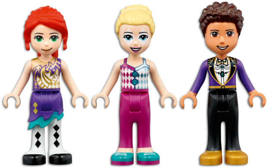 Trzy figurki Lego artystów cyrkowych, każda w unikalnym stroju.