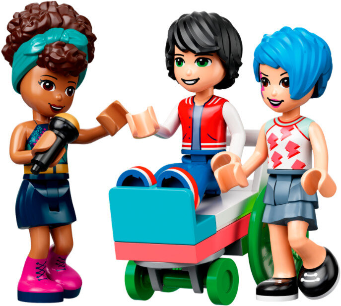 Figurki Lego Friends: piosenkarka z mikrofonem, osoba na wózku inwalidzkim i inna osoba.