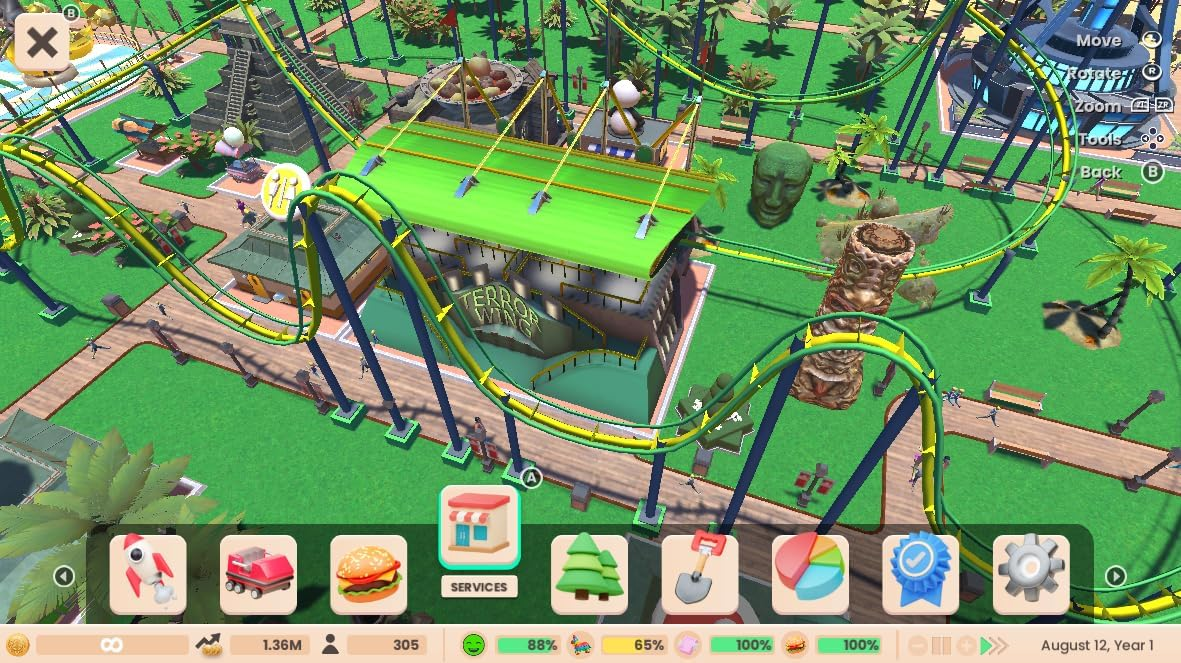 Interfaz de juego de montaña rusa con varios iconos y una escena verde y marrón.