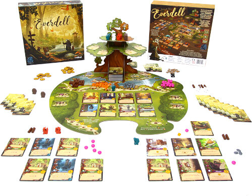 Gra planszowa Everdell z kartami, pionkami, drewnianym drzewem i planszą na białym tle.