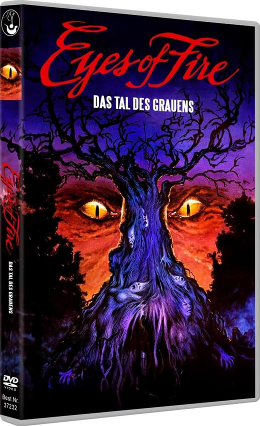 DVD-Cover von 'Eyes of Fire', einem Horrorfilm. Es zeigt einen Baum mit Augen auf lila und dunklem Hintergrund.
