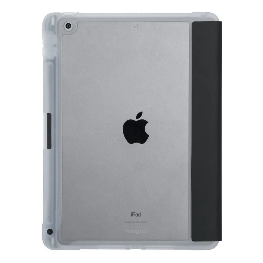 Apple logosu olan arka tarafı gösteren, şeffaf bir Targus kılıfındaki bir iPad.