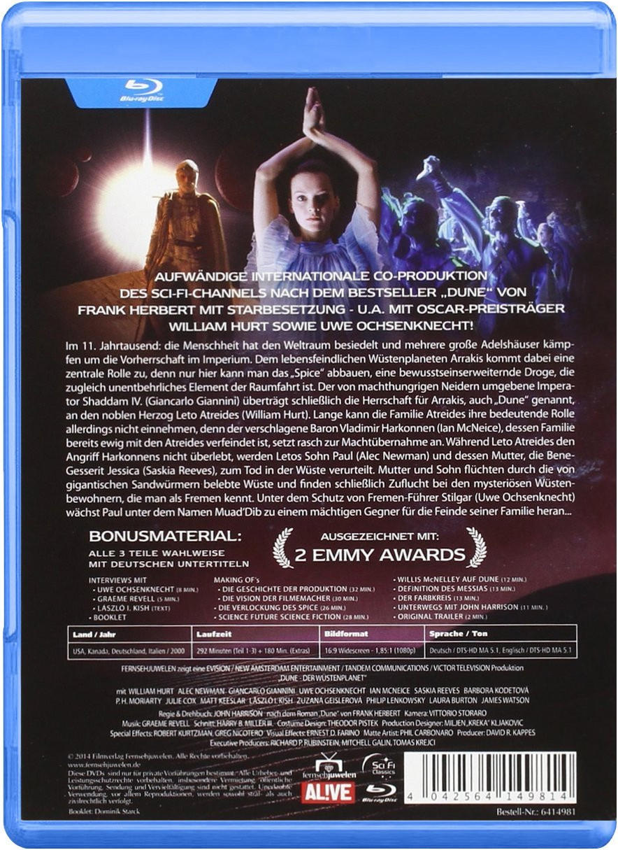 Blu-ray-Disc-Hülle mit Text in mehreren Sprachen. Eine Frau steht im Zentrum.