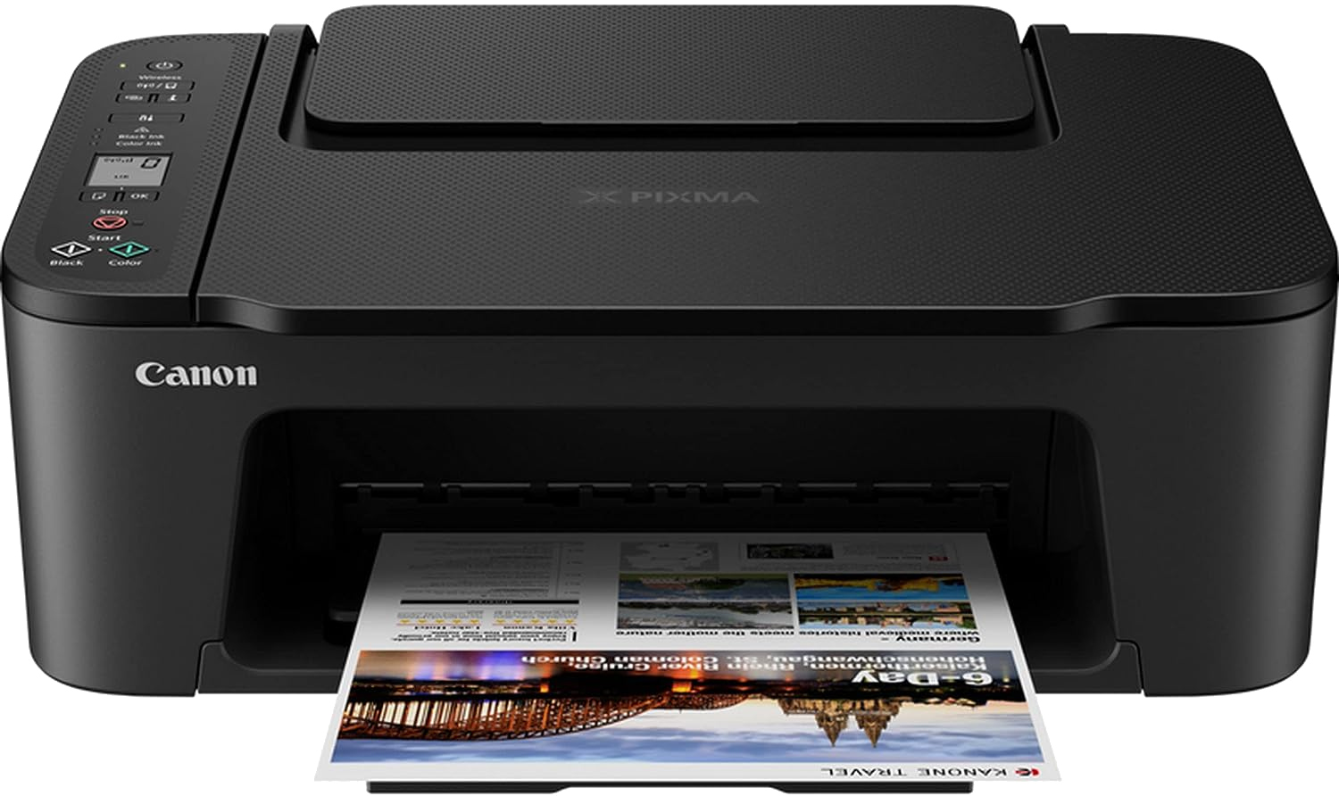 Schwarzer Canon Pixma Drucker mit einer gedruckten Seite mit einem Reisebild. Der Drucker steht auf einer weißen Oberfläche.