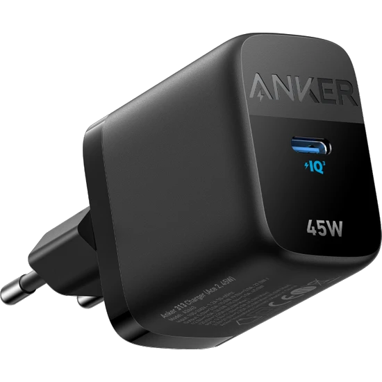 Fişli, USB-C portlu ve IQ logolu siyah Anker 45W şarj cihazı. Siyah zemin.
