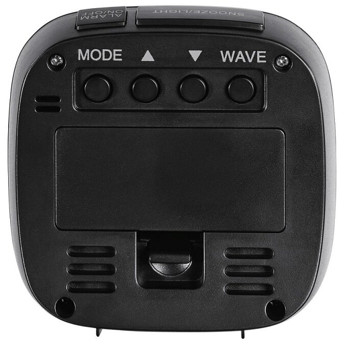 Tył czarnego cyfrowego budzika.