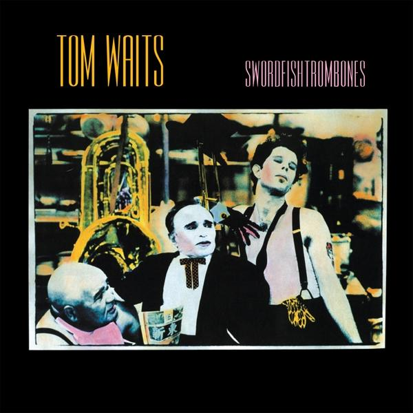 Tom Waits "Swordfishtrombones" album borítója három férfival és egy tubával.