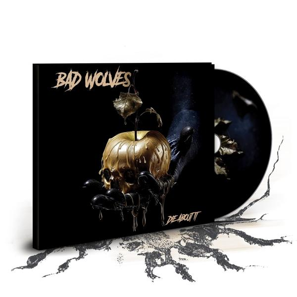 CD-Cover mit goldenem Apfelschädel, Hand und dem Bandnamen 'BAD WOLVES'.
